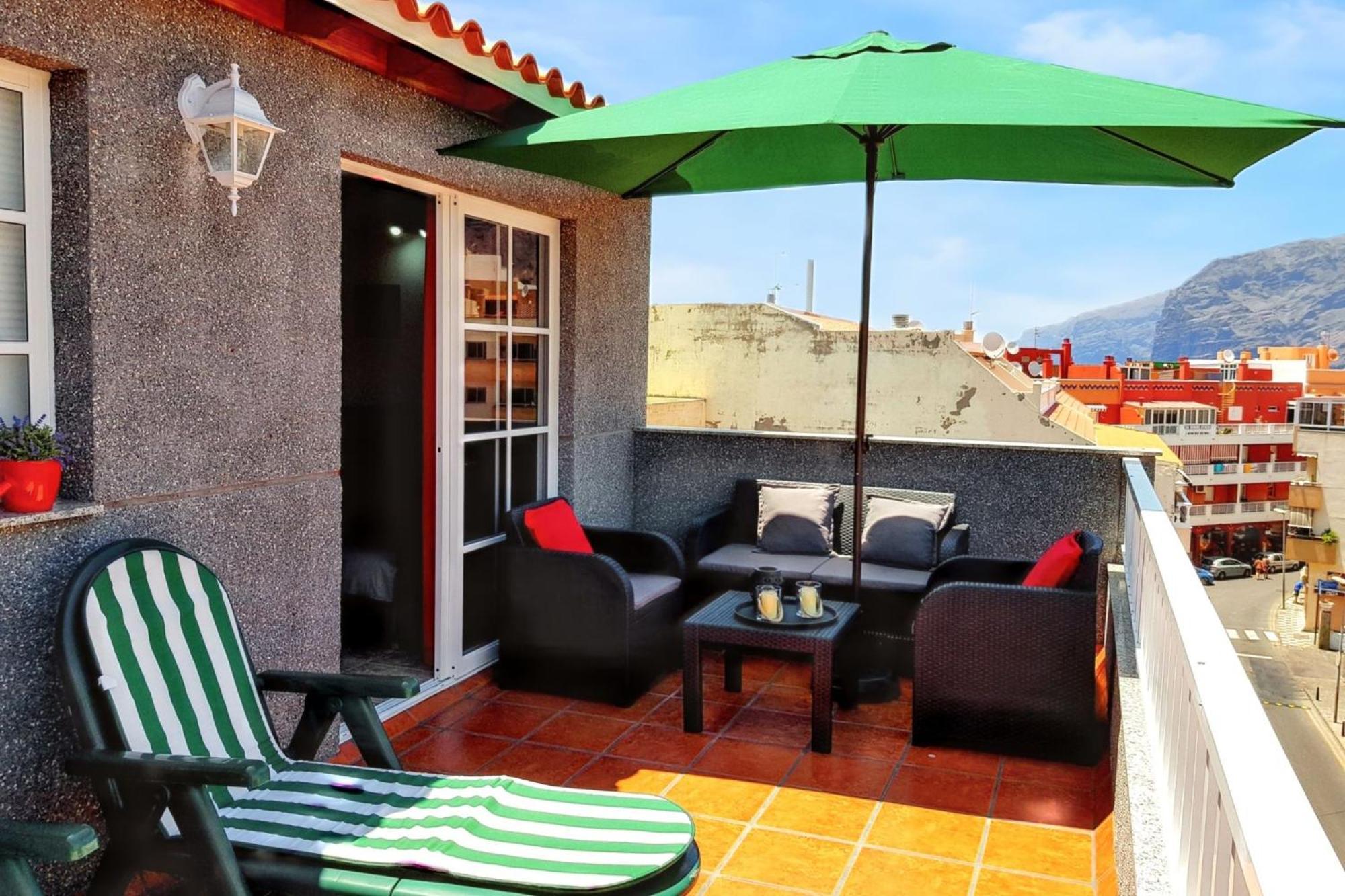 Modern Apartment In Puerto De Santiago - 65 Sqm - Mountain View Exteriör bild